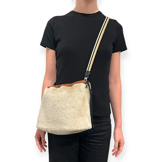 Pochette à lien de serrage - String medium - Peau lainée beige et cognac