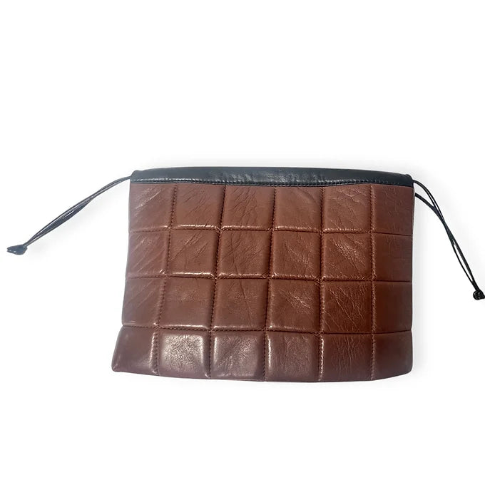 Drawstring Pocket - String medium - Cognac and black quilted