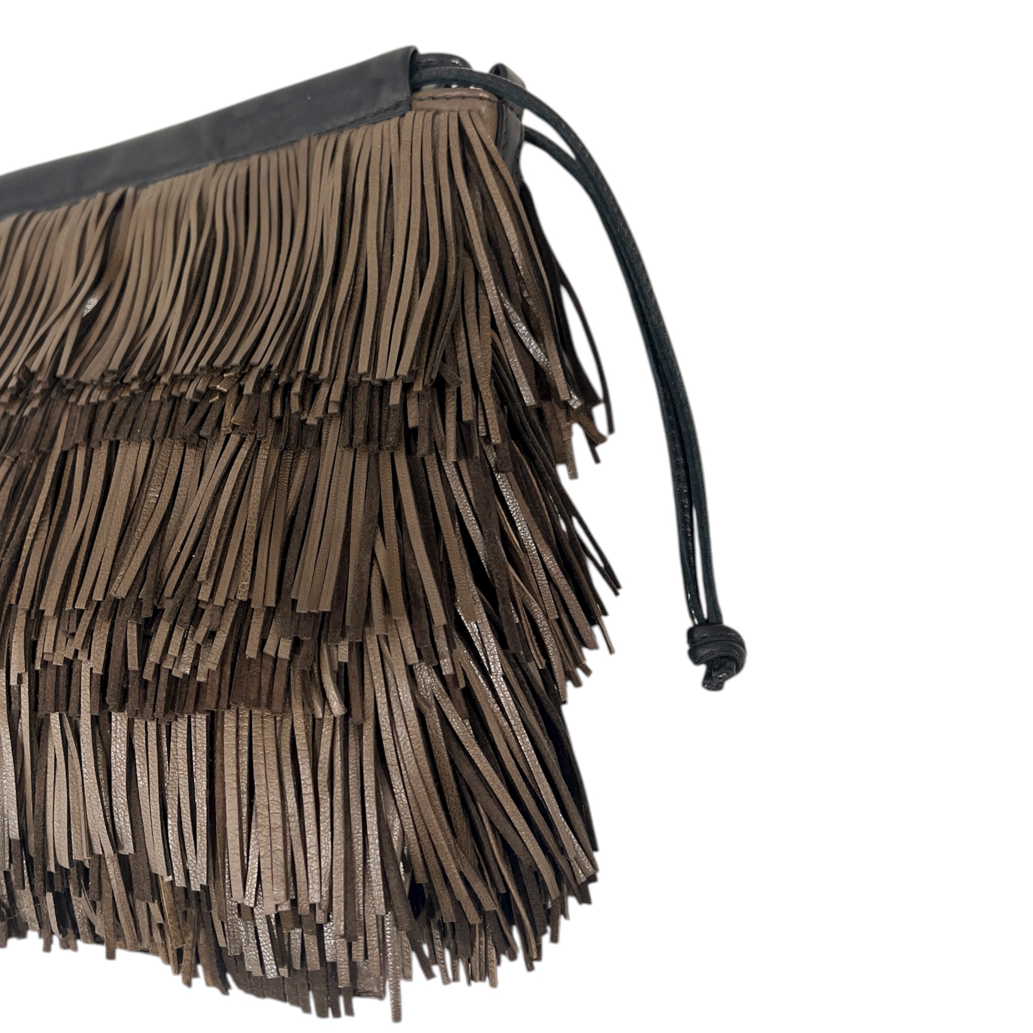 Pochette à lien de serrage - String micro franges - Ebène et noir