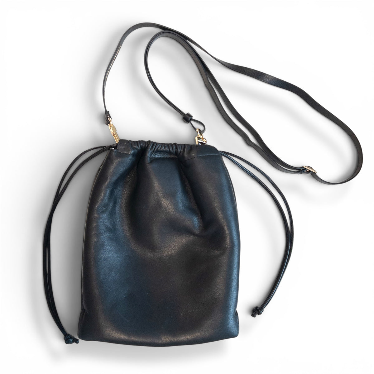 Pouch bag - String , micro-sized with a pleat at the base - Black - coming soon