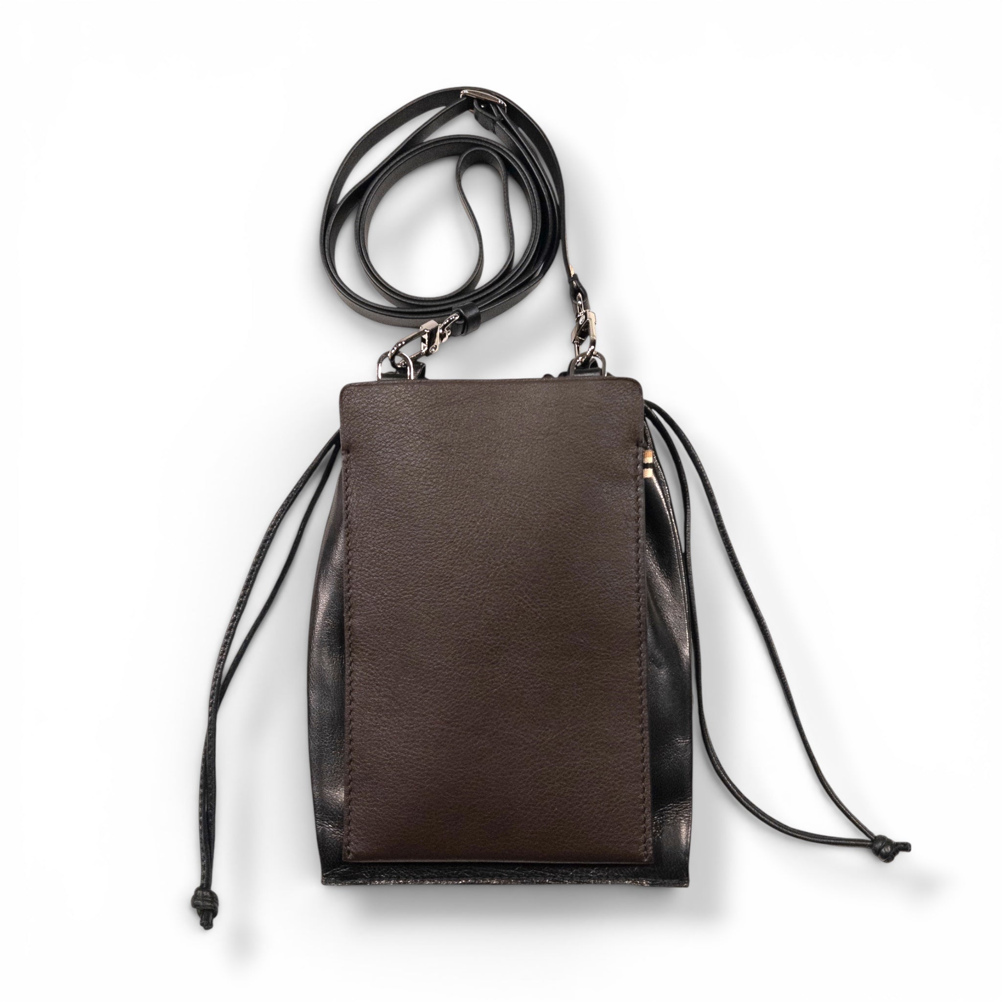 Sac téléphone - Ébène et finitions argentées