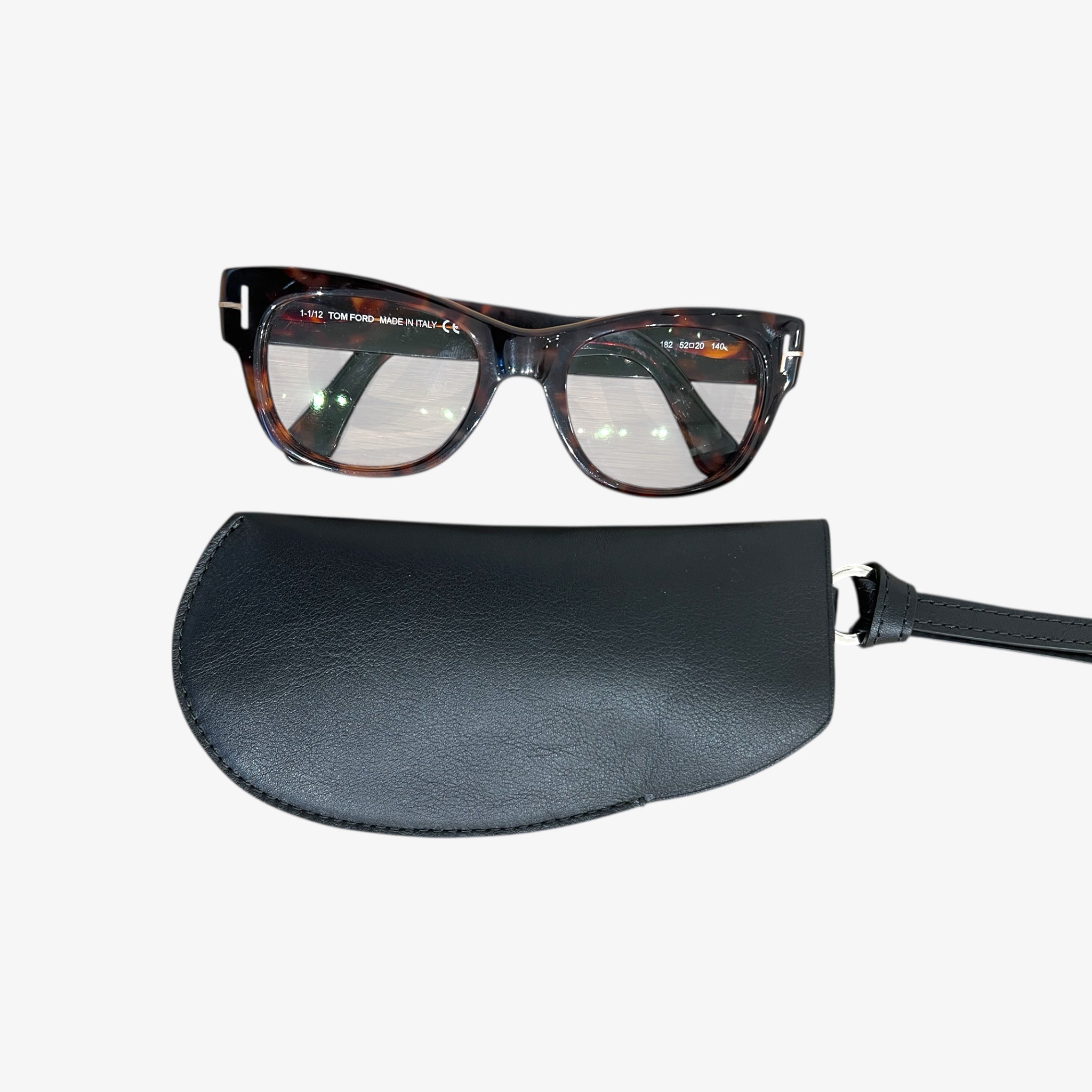 Étui à lunettes - Noir et finitions argentées lien cuir noir