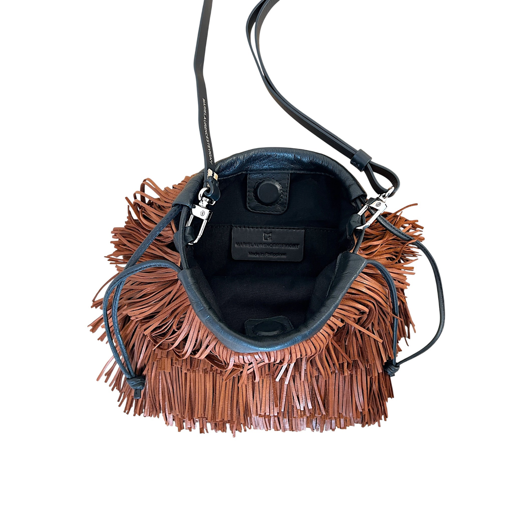MARIELAURENCESTEVIGNY_Fringes _String pouches micro-tan-packshoot- inside.JPG