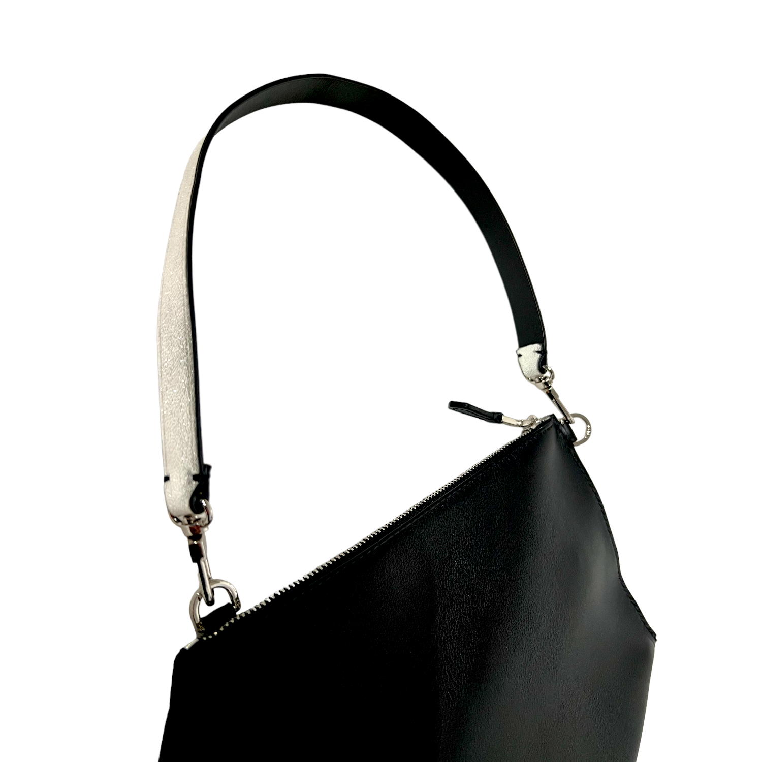 Cross micro silver black up on Zip maxi black black nickel -detail .PNG