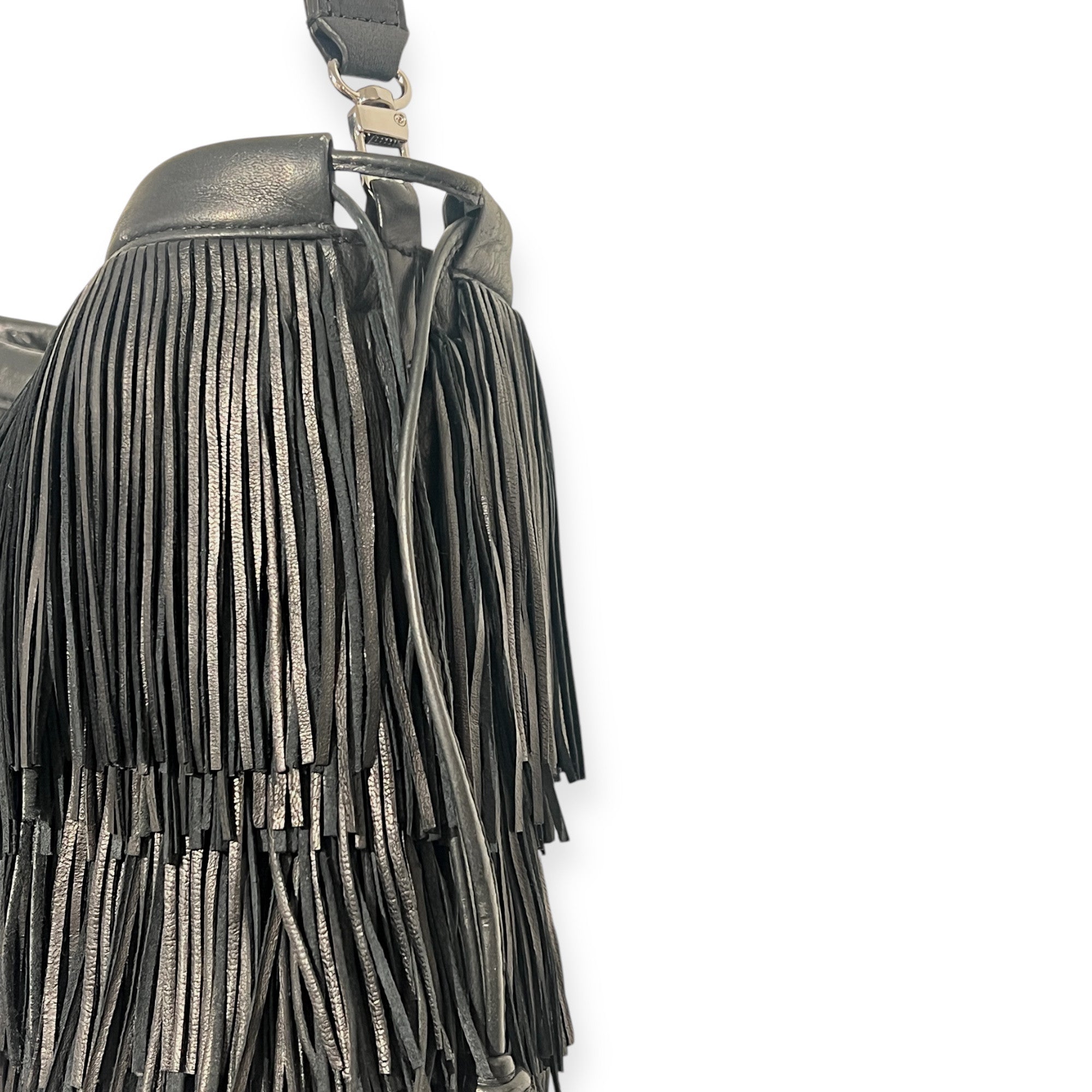 MARIELAURENCESTEVIGNY__String pouches maxi-black -fringes-packshoot with black strap- deta