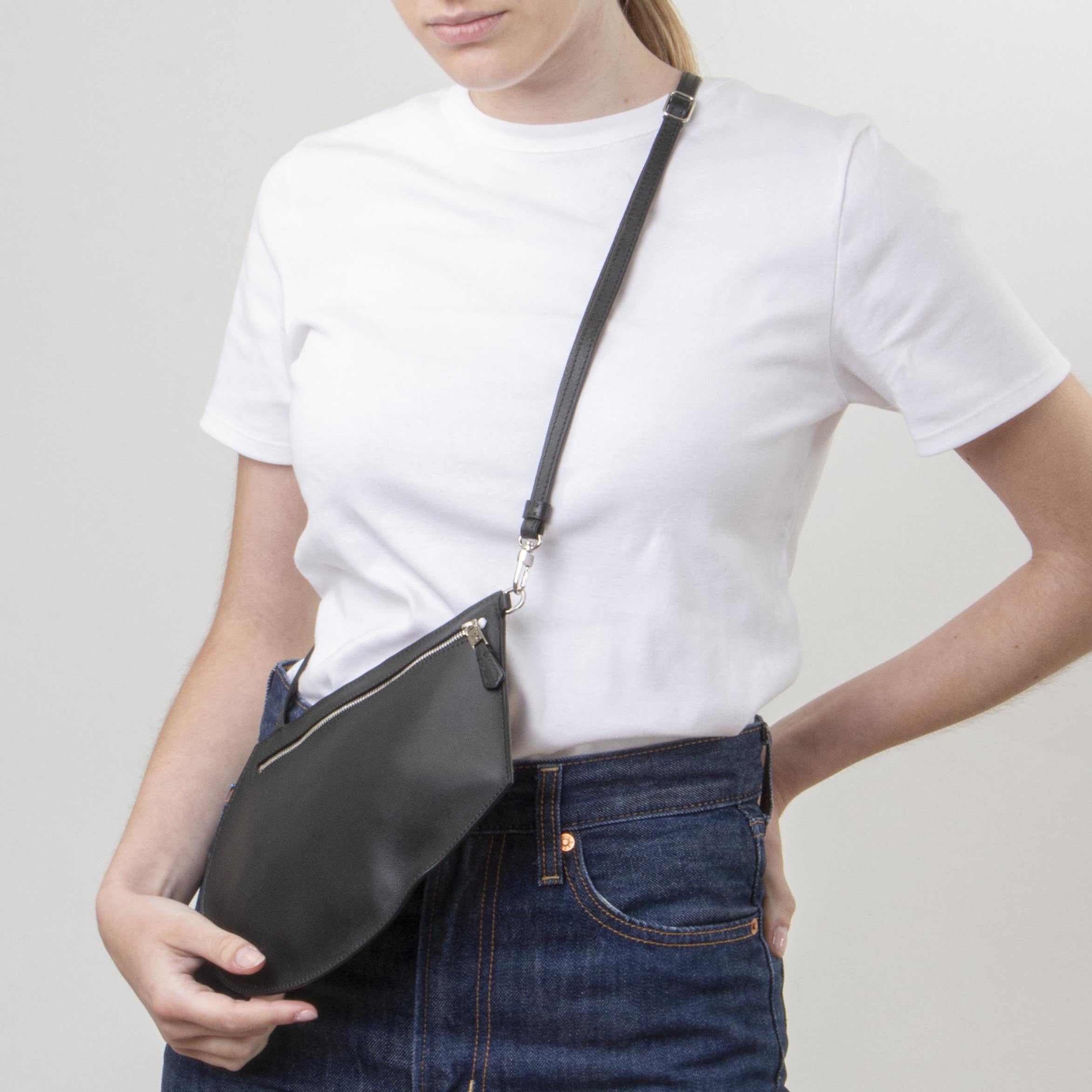 Pochette bandoulière - Zip medium cut - Noir et finitions argentées