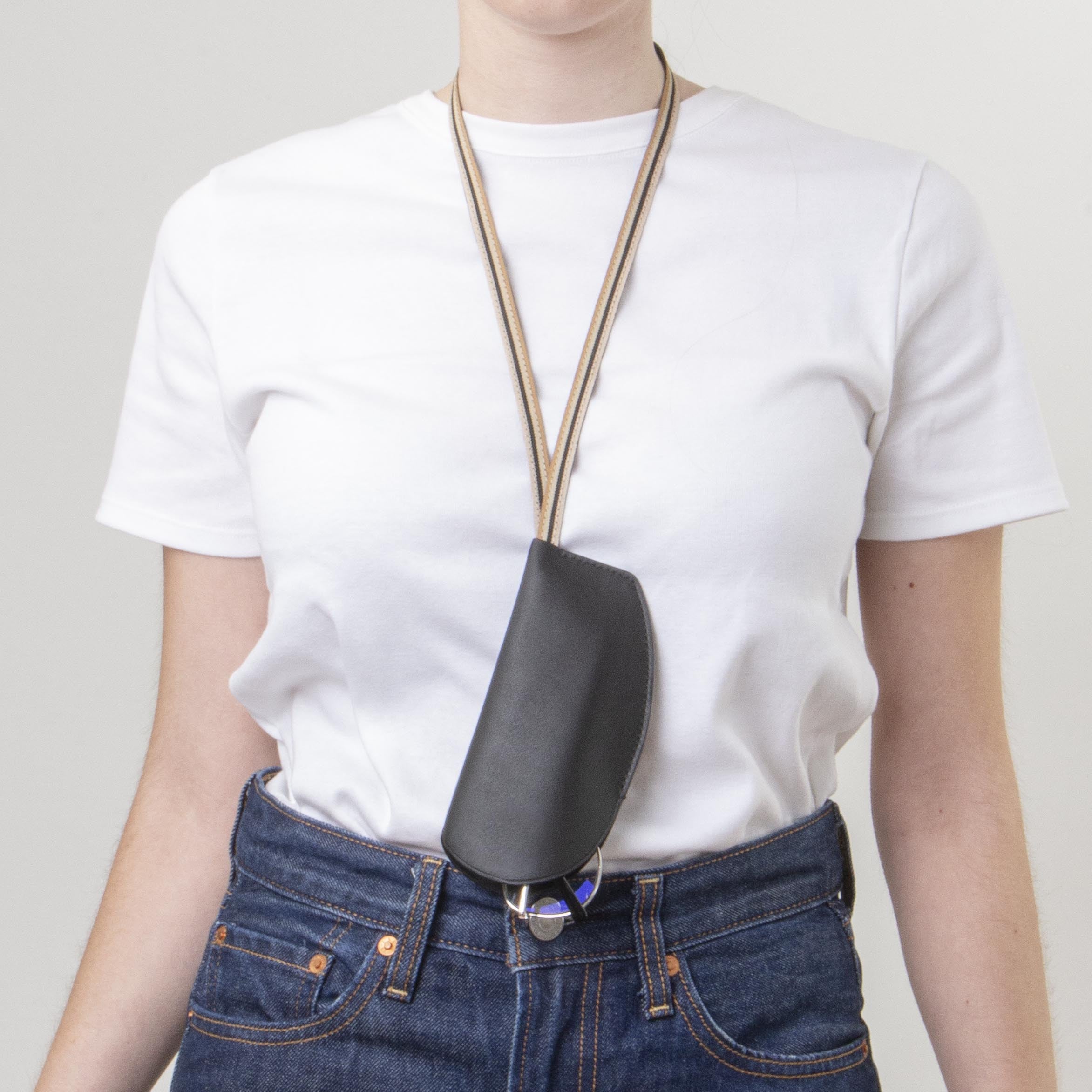 PORTES_GLASSES_MLS_02.jpg