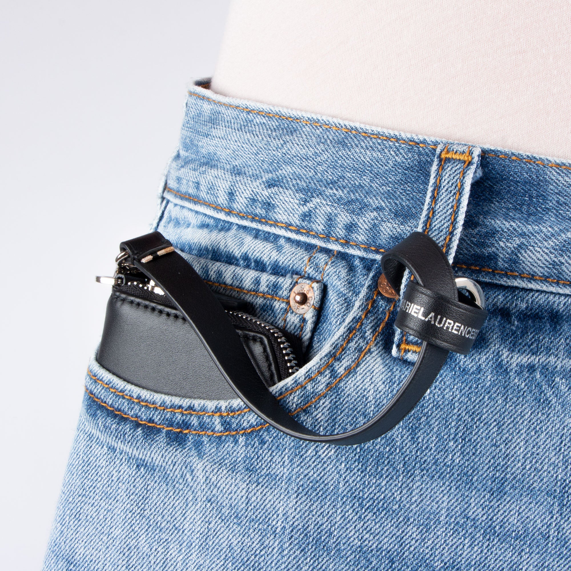 Pochette organisée - Pocket micro - Noir et finitions argentées