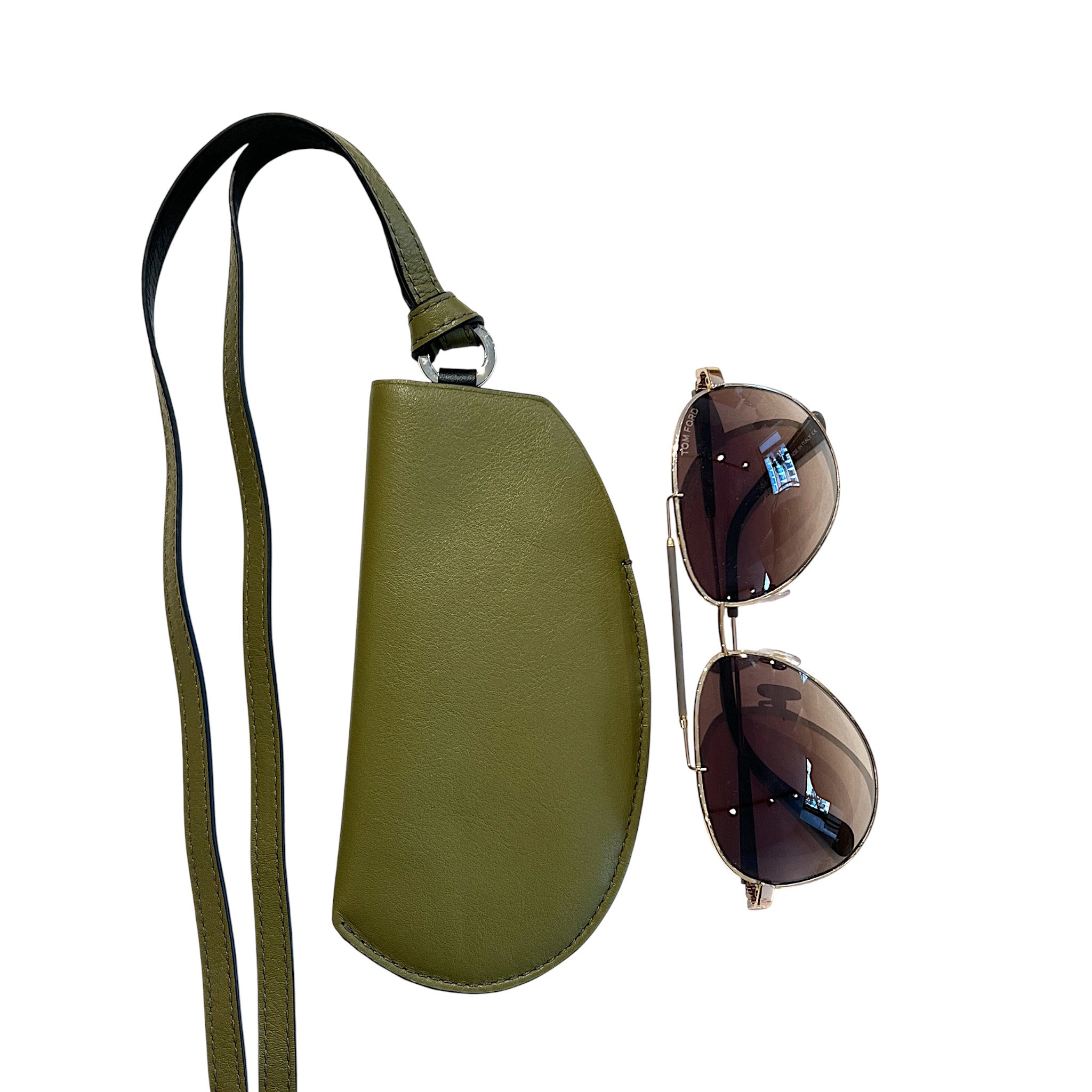 MARIELAURENCESTEVIGNY_KHAKI_GLASSES_ACCESSORIES_NECK_LOOP_TRAVEL_VOYAGE_POCKET.JPG