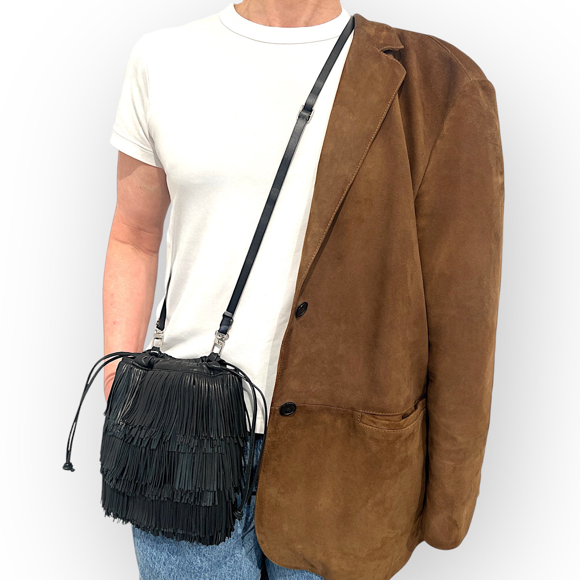 MARIELAURENCESTEVIGNY__String pouches micro-black-fringes-packshoot- worn .JPEG