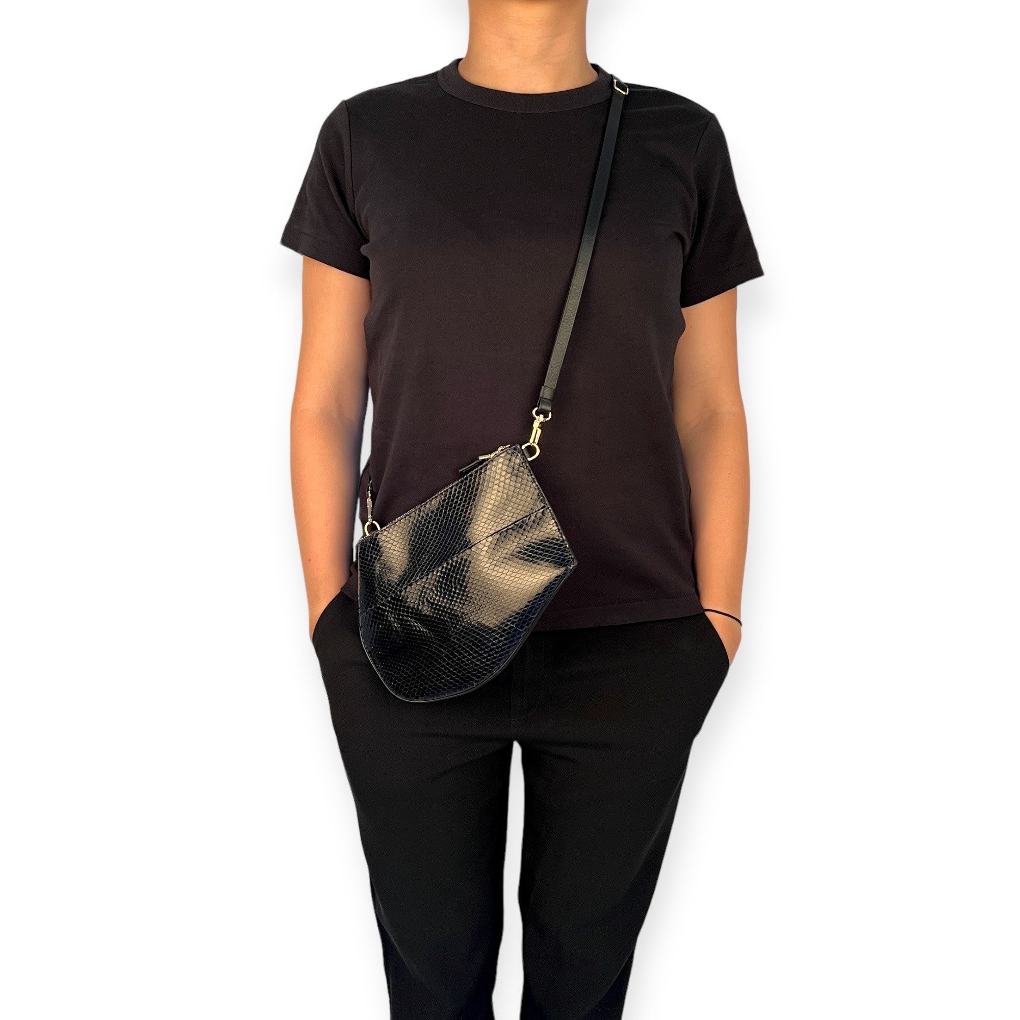 mls-marielaurencestevigny- reversible Zip maxi purse cross body gold leather with black