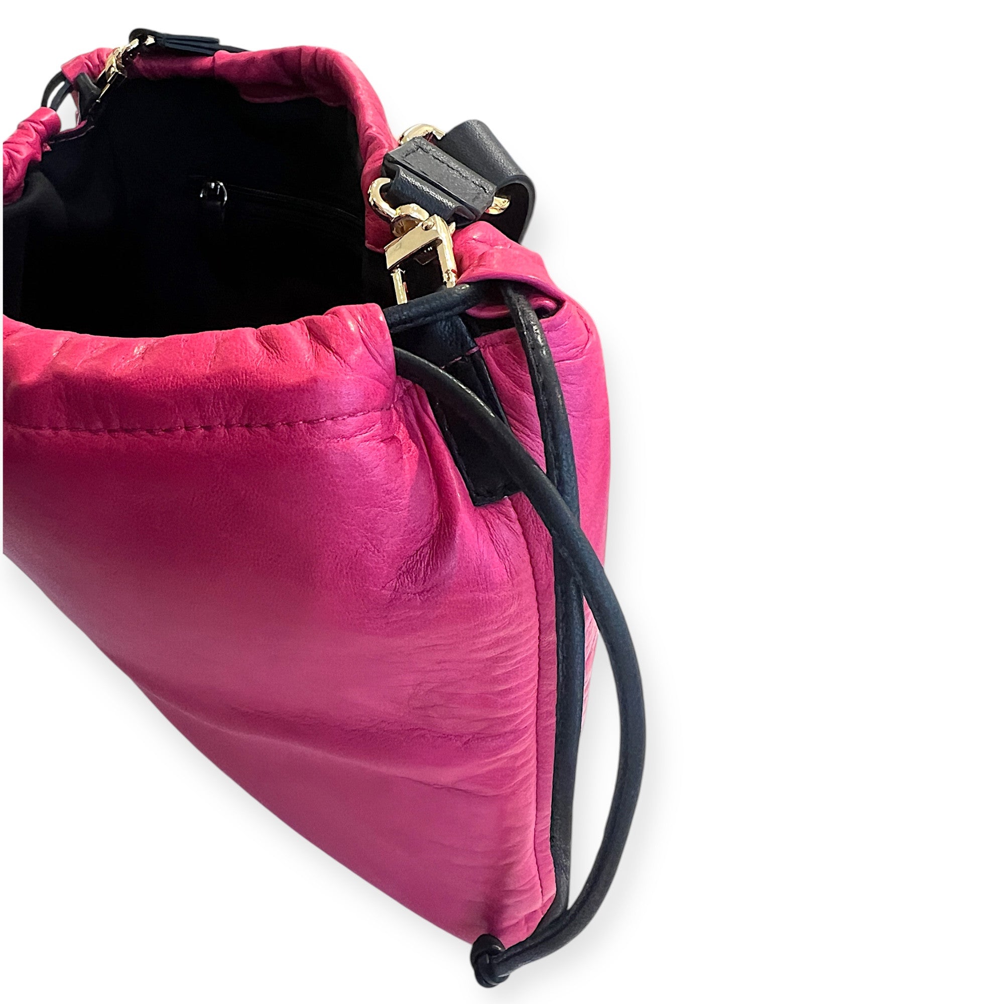 MARIELAURENCESTEVIGNY__String pouches maxi-pink-color edtion -packshoot -side detail .JPEG