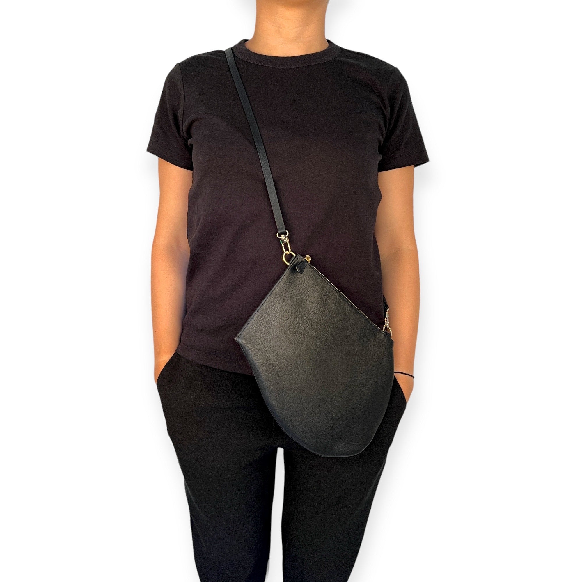 mls-marielaurencestevigny- reversible Zip XL purse cross body black leather and gold- p