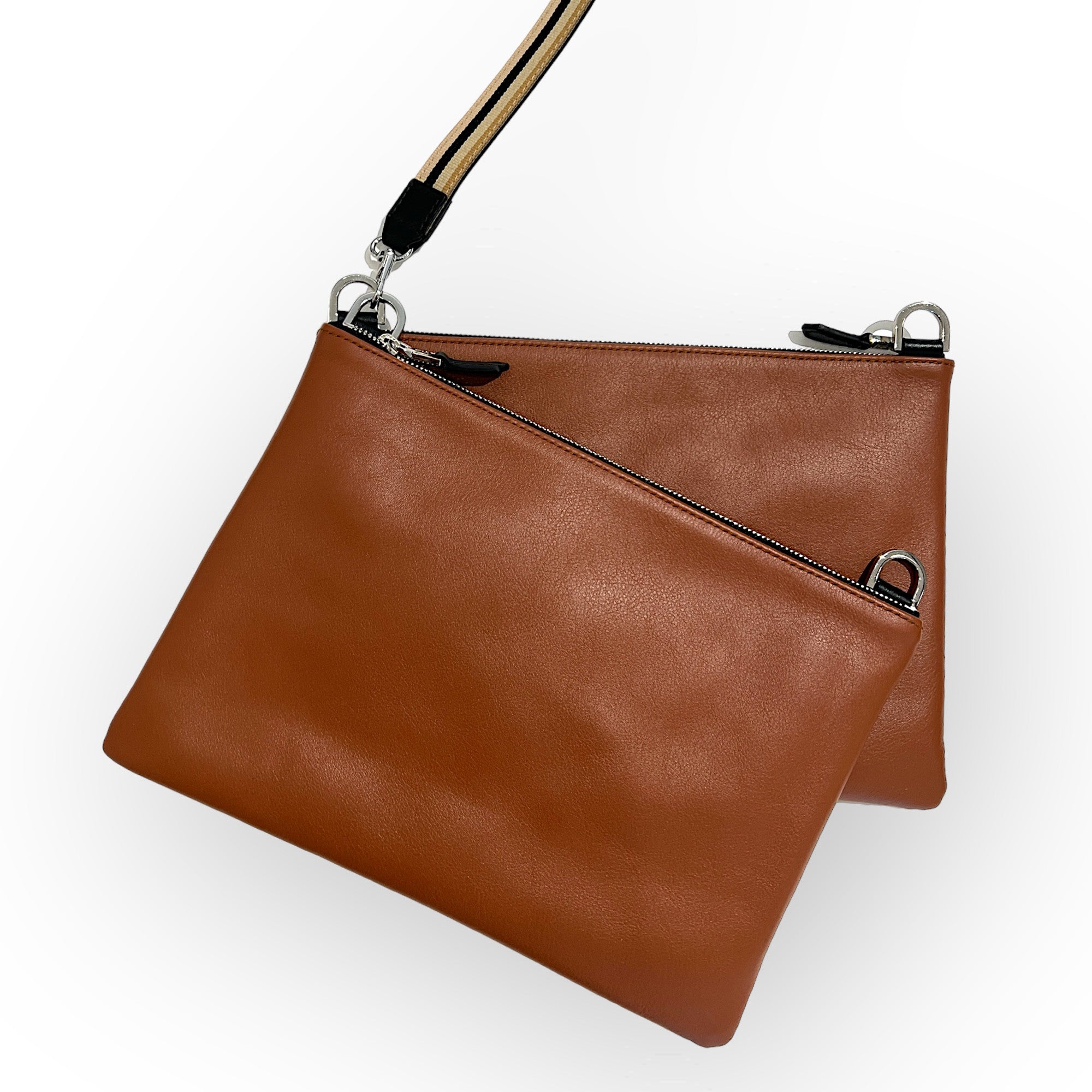MARIELAURENCESTEVIGNY_DUO Pocket maxi Tan with large cross strap Skin - assembling vi
