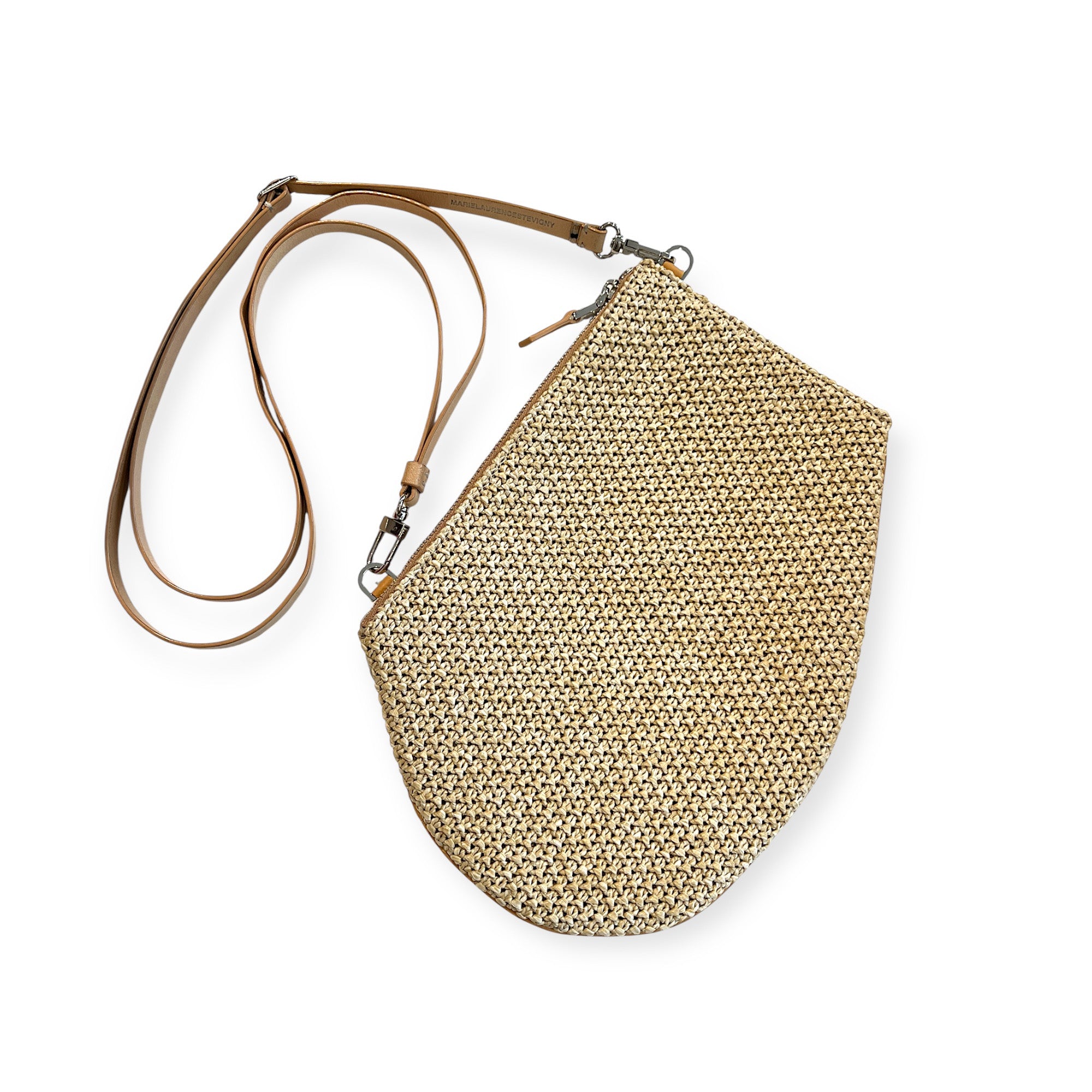 MARIELAURENCESTEVIGNY_Zip maxi cross body pouch - raffia - natural edtion- back with thin
