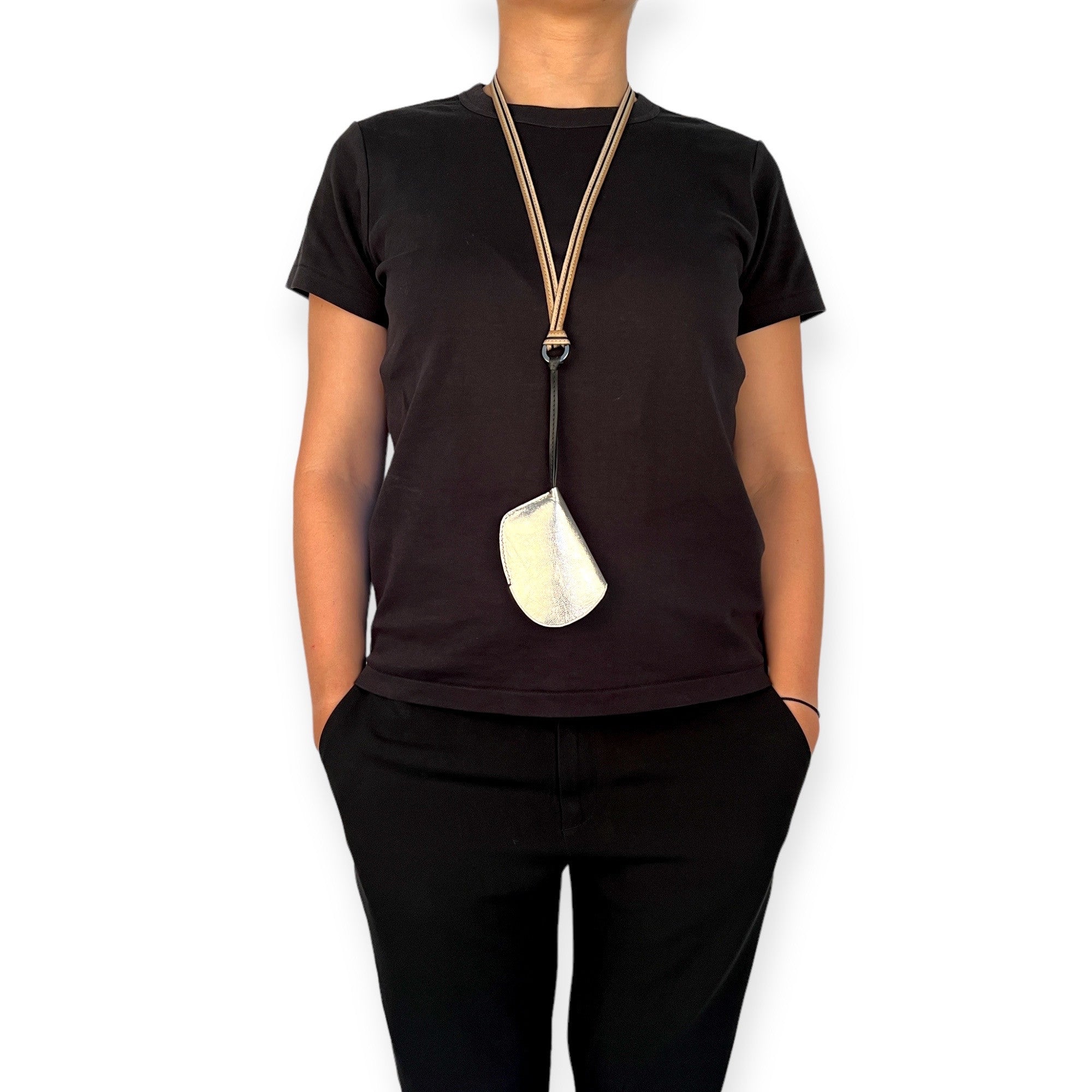 mls-marielaurencestevigny-neck key holder-silver black nickel-porté.JPG