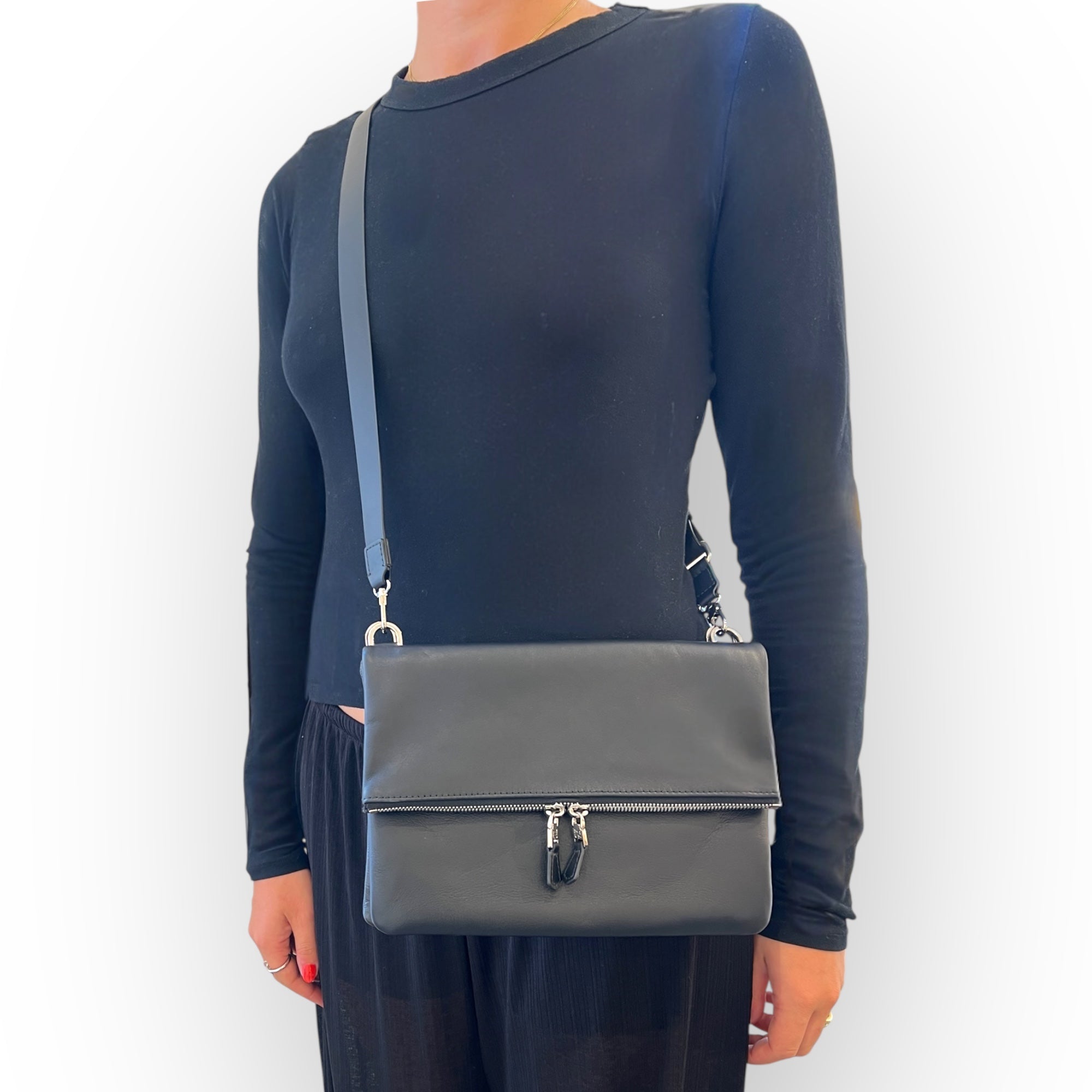 Duo Pocket single fold with medium flap - Black