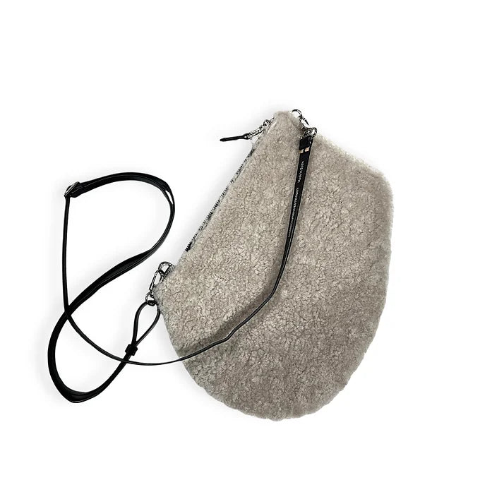 Pocket shoulder strap - Medium Zip - Taupe wool skin