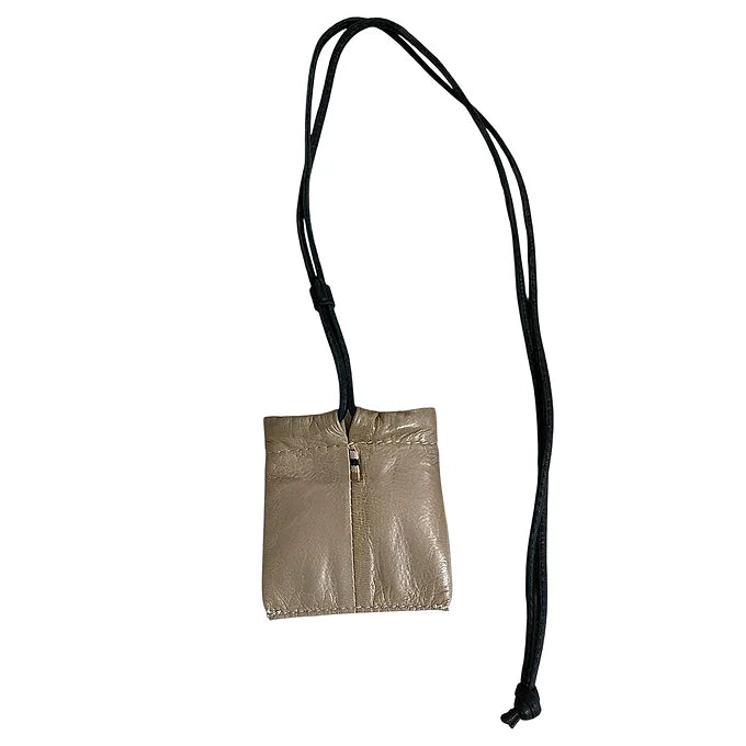 Pochette à lien de serrage - String mini - Taupe