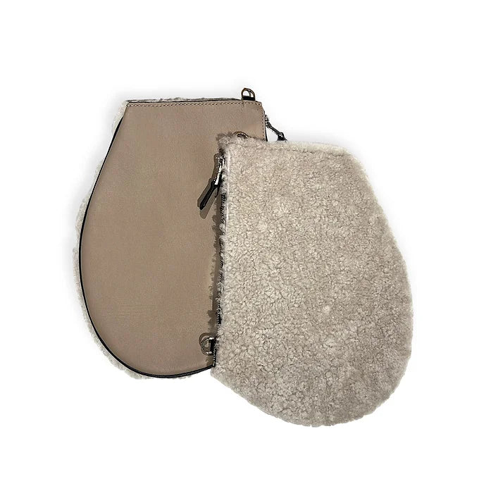 Pocket shoulder strap - Medium Zip - Taupe wool skin