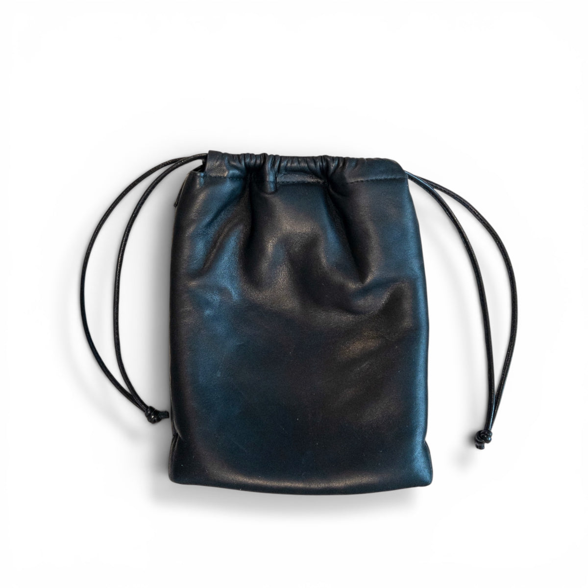 Pouch bag - String , micro-sized with a pleat at the base - Black - coming soon