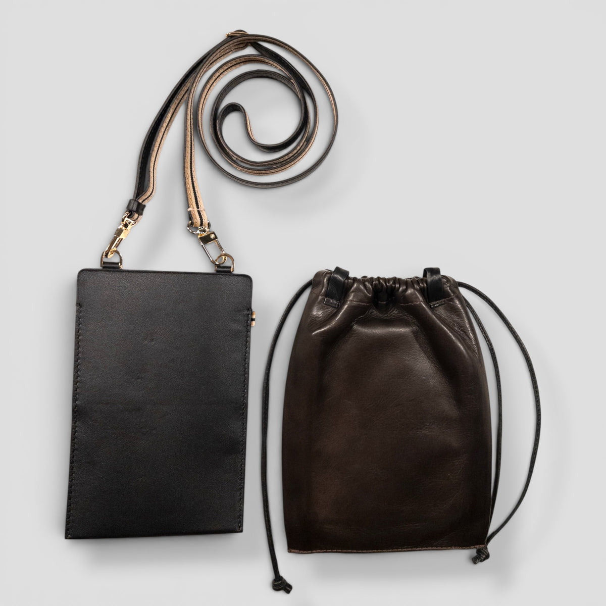 Sac téléphone - Noir et finitions dorées