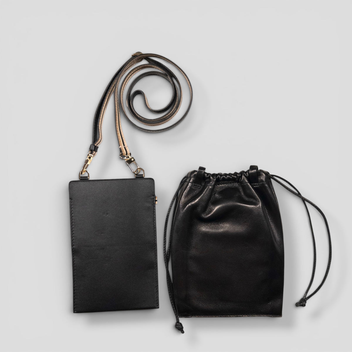 Sac téléphone - Noir et finitions dorées