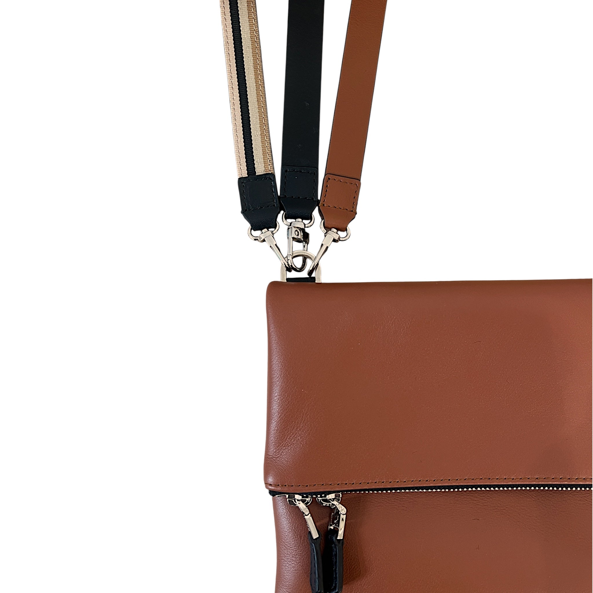 Duo pochette pliée à rabat avec pochette Duo zippée medium- cognac noire - finition argent