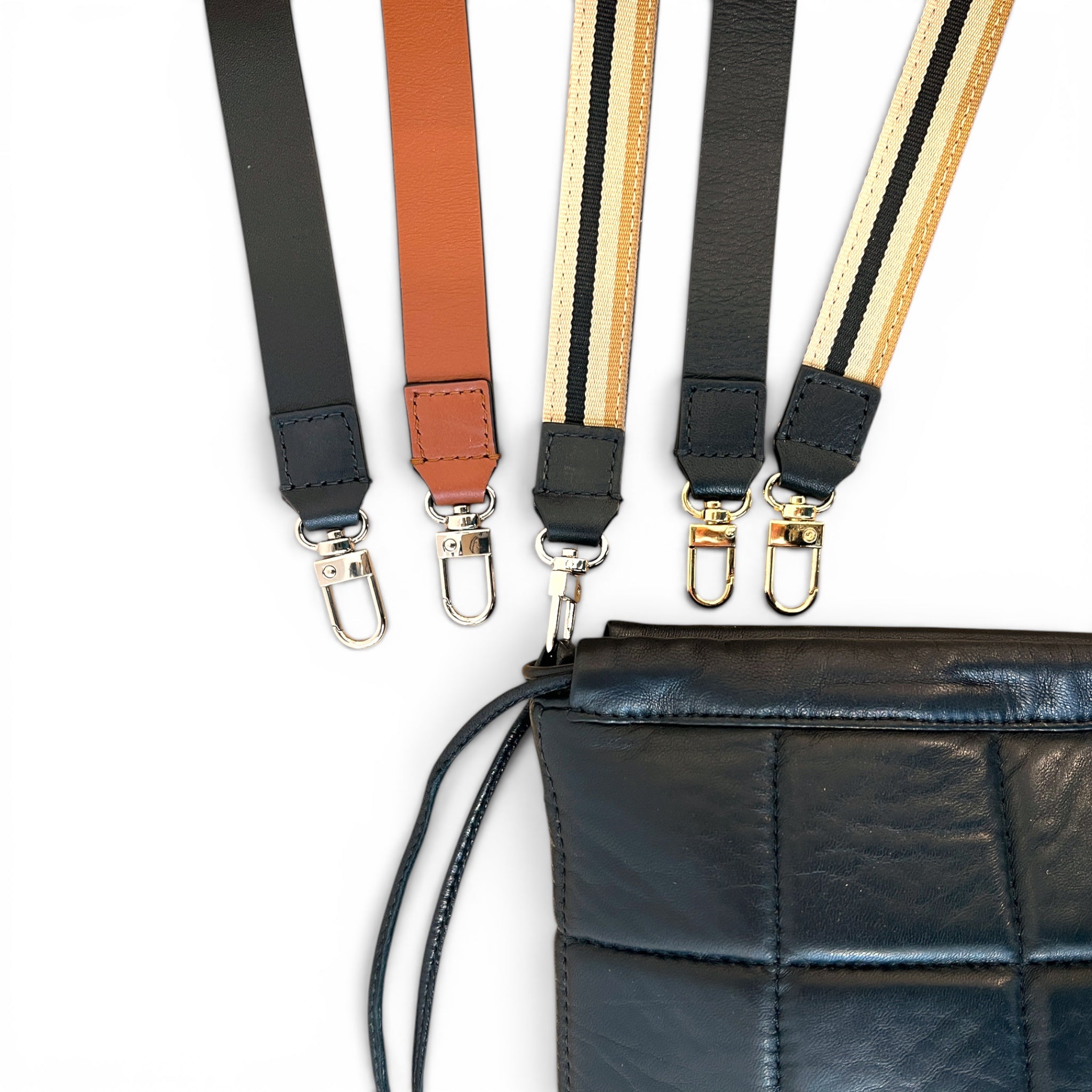 Pouch bag  String bag - Black quilted