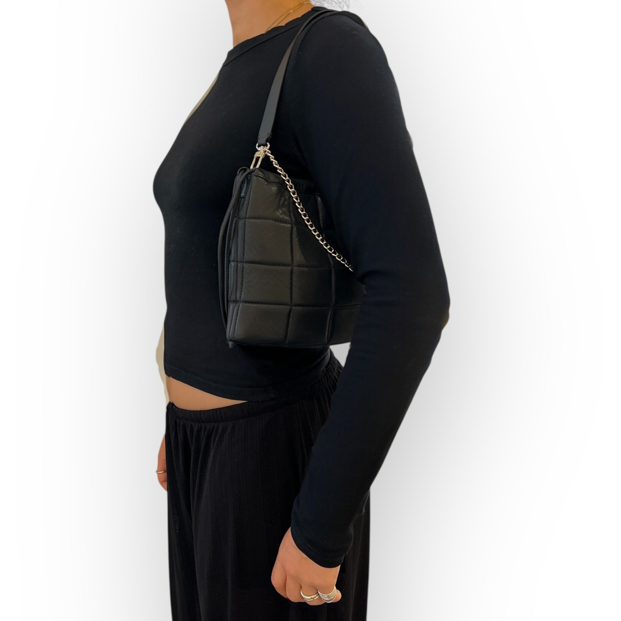 Micro cross shoulder strap - Black with chain