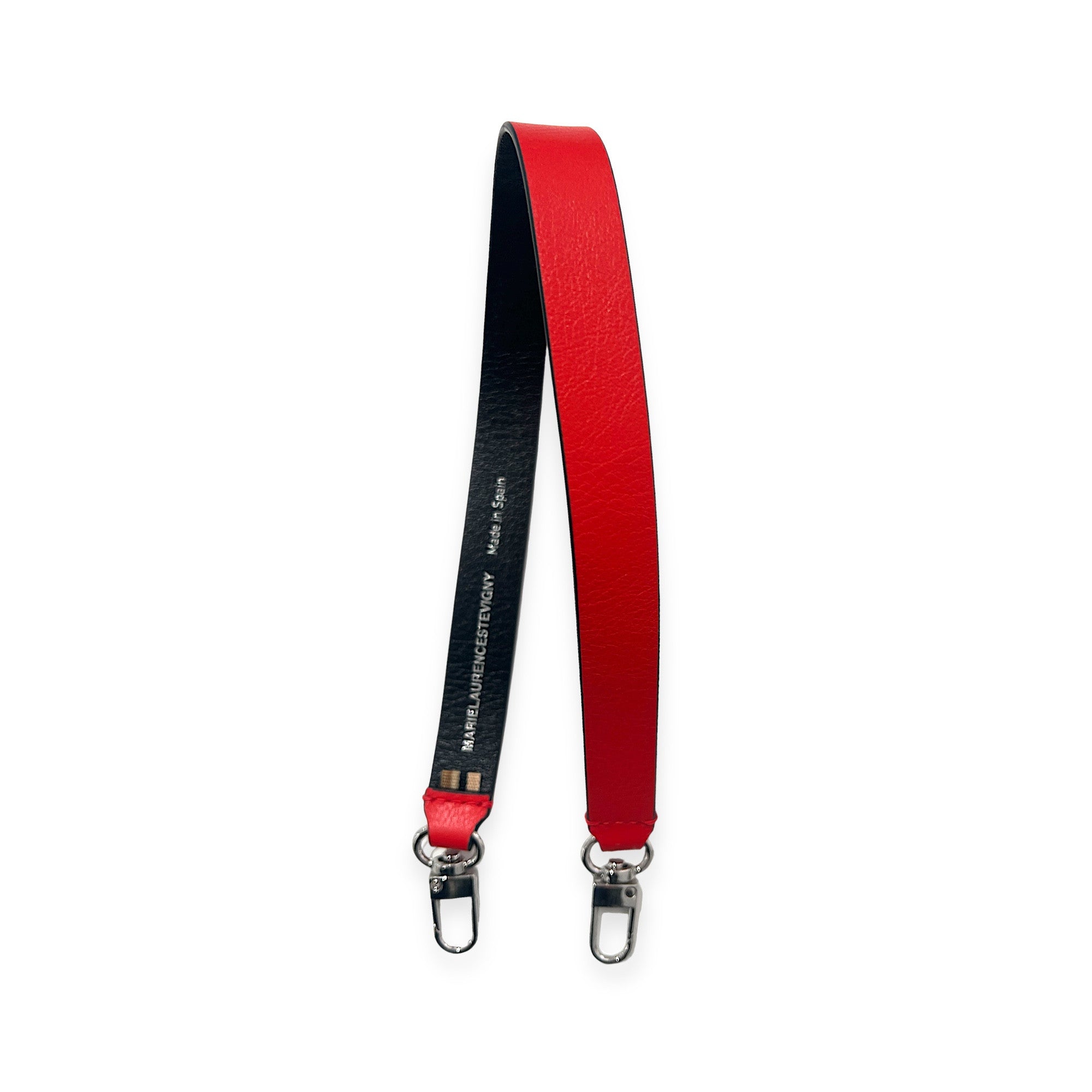 marielaurencestevigny-- cross micro red.JPG