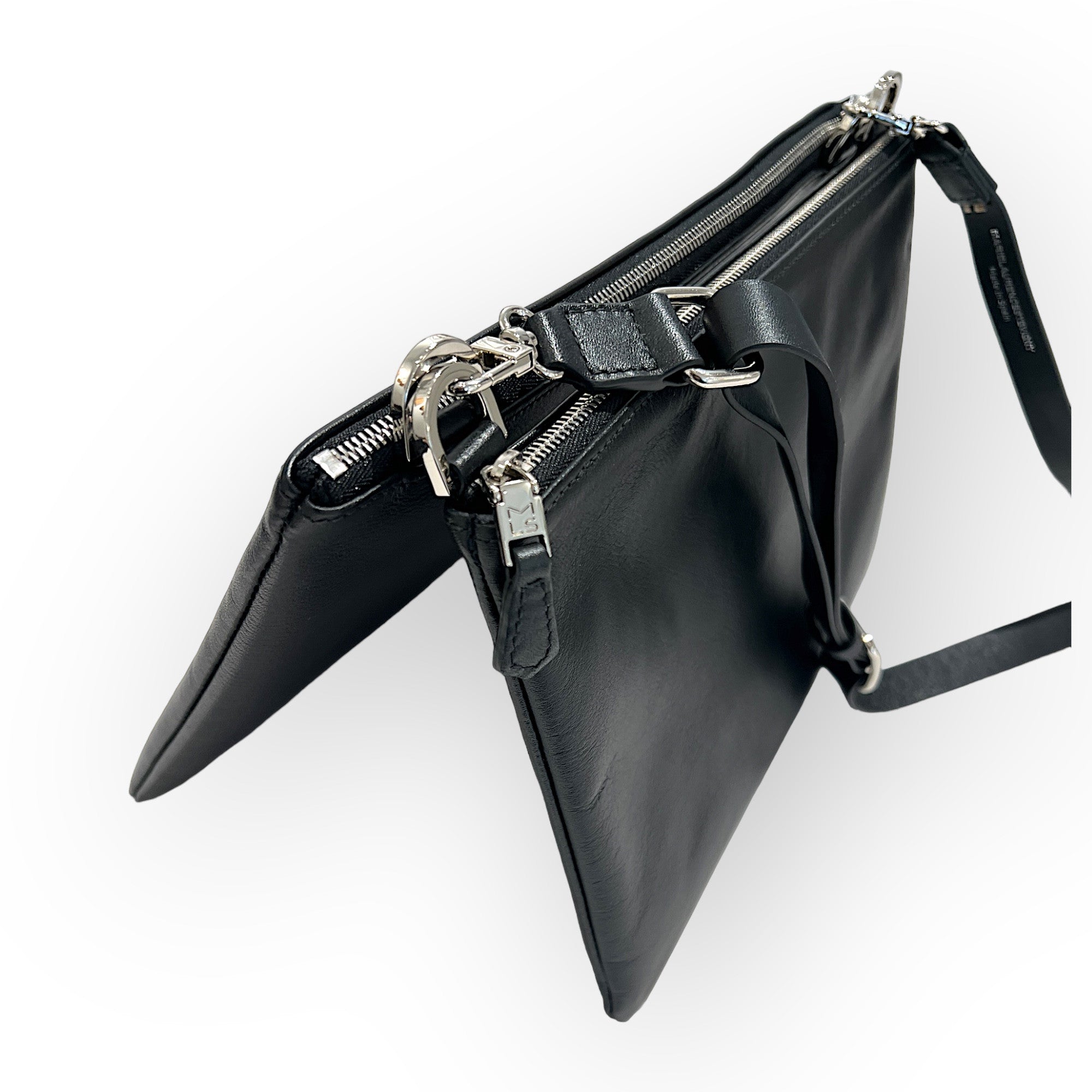 MARIELAURENCESTEVIGNY_DUO Pocket mixte Black black with large cross strap black -top view 
