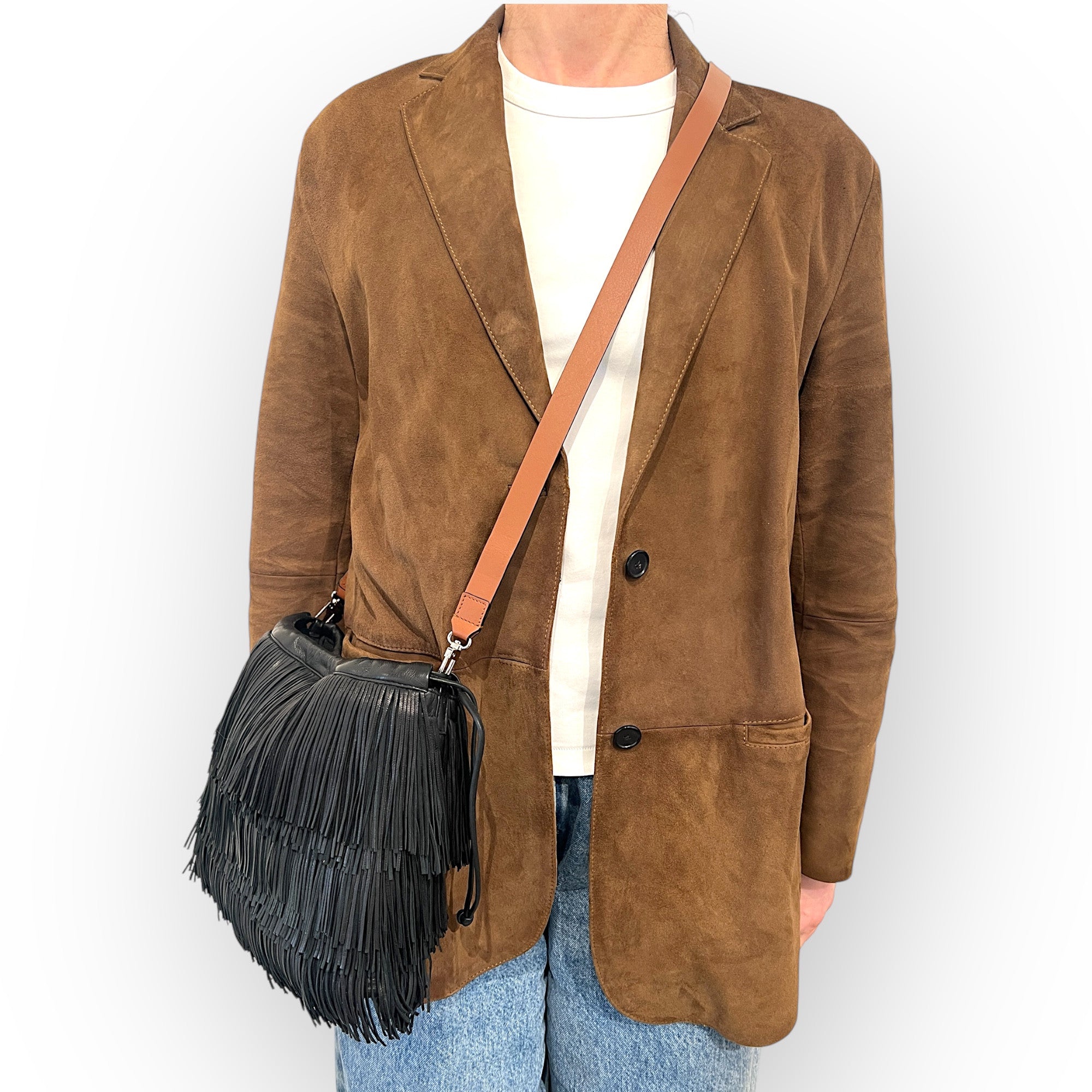 MARIELAURENCESTEVIGNY__String pouches maxi-earth black-fringes-packshoot with tan strap po