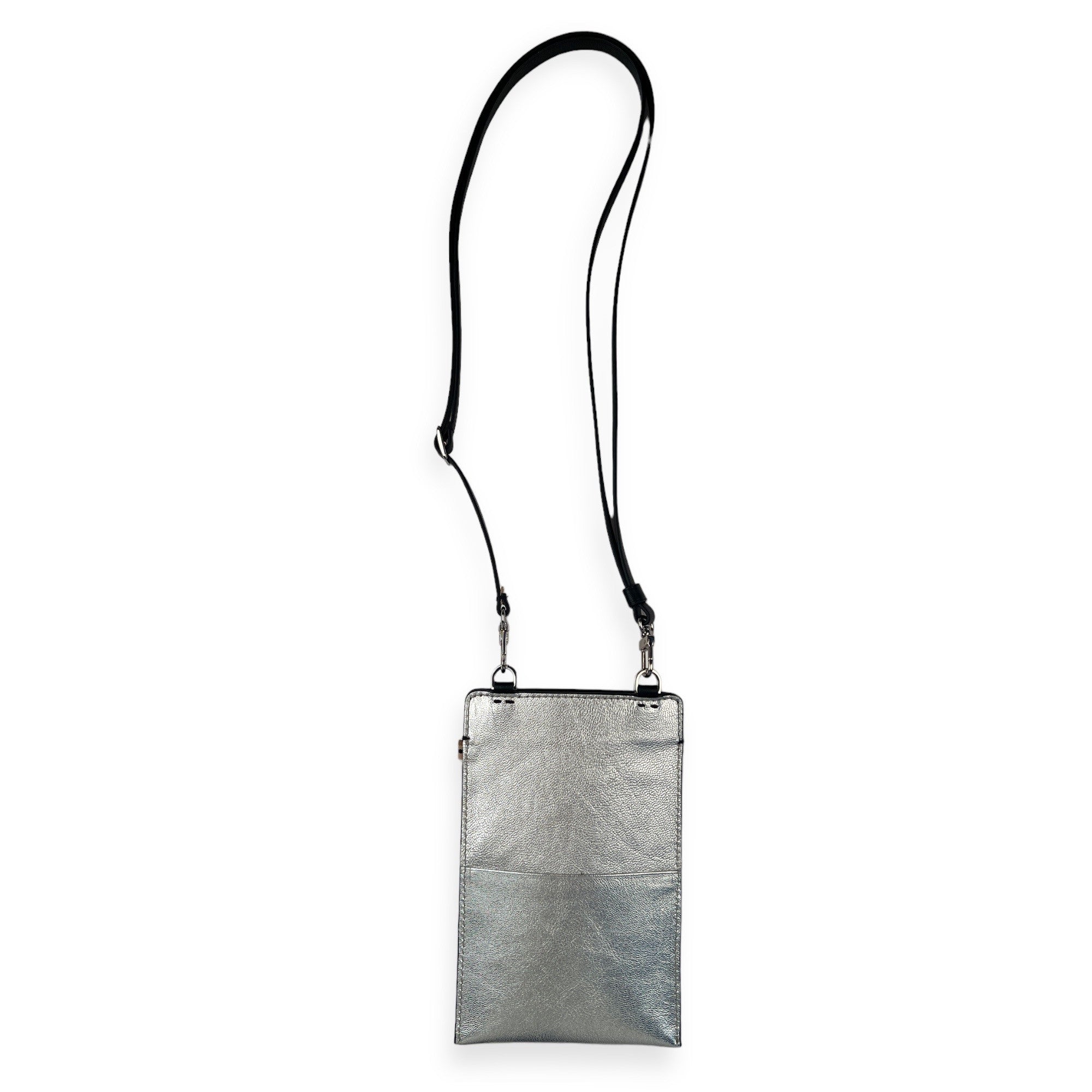 MLS-MarieLaurenceStevigny-Phonebag-silver-back.JPG