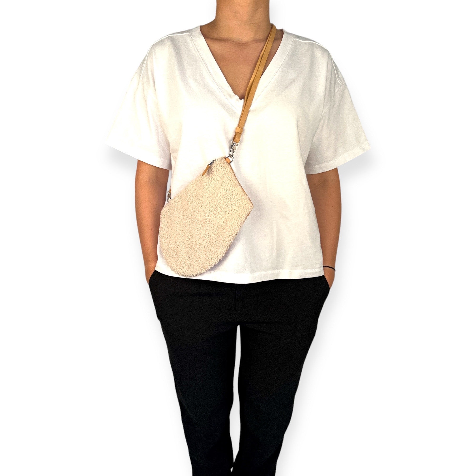 mls-marielaurencestevigny-zipmaxi-beige-curly-natural-look-lookbook.JPG
