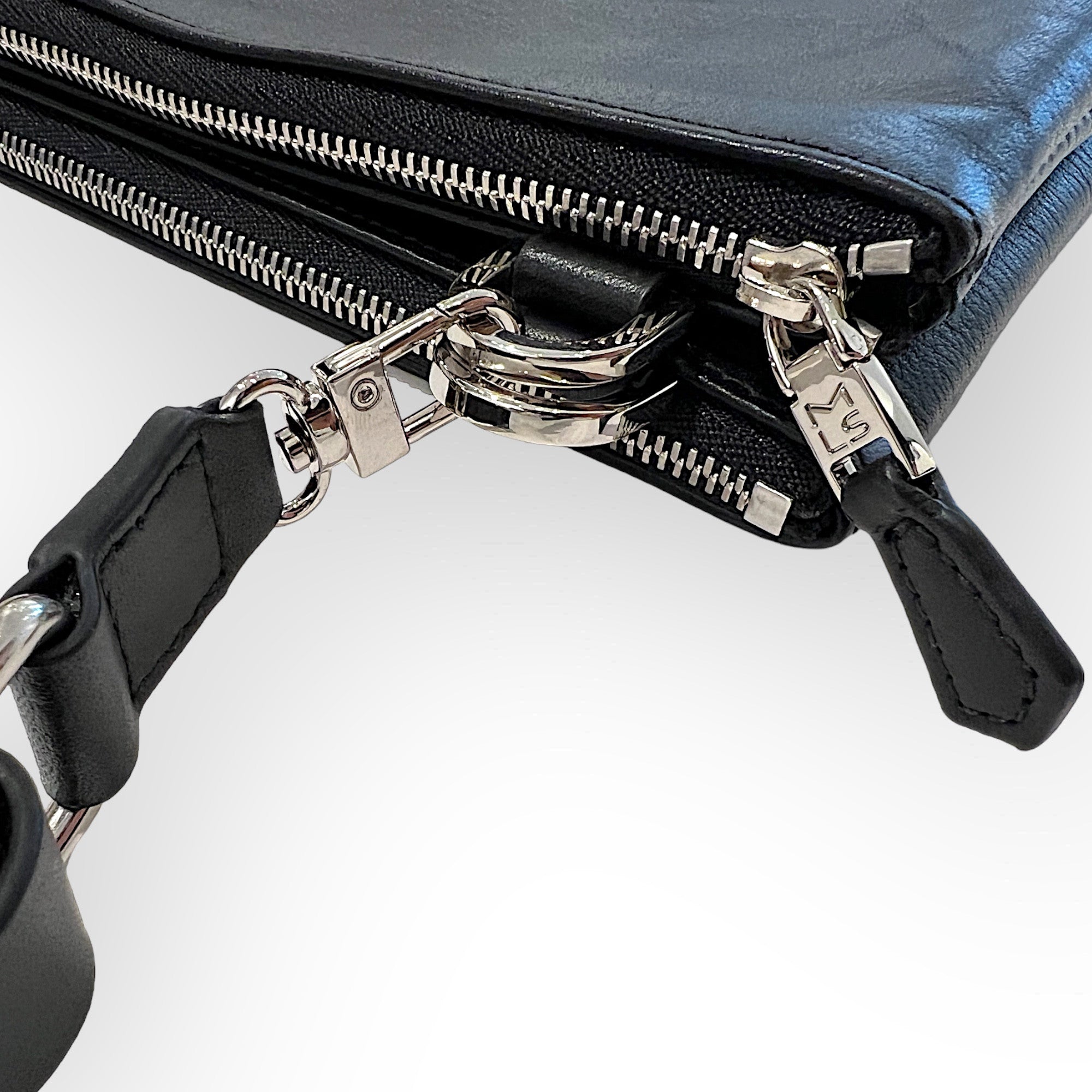MARIELAURENCESTEVIGNY_DUO Pocket maxi  Black black with large cross strap black- d ring de