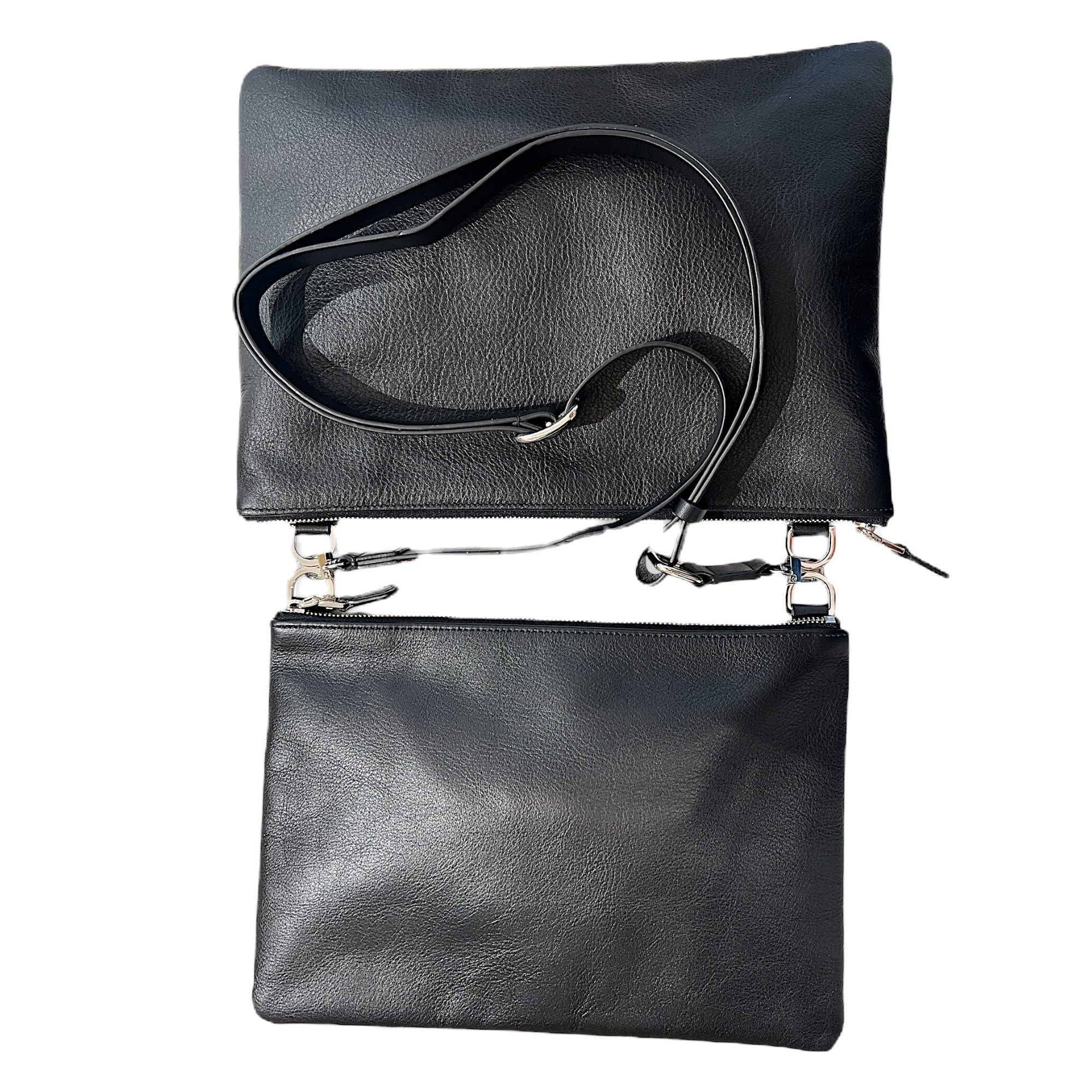MARIELAURENCESTEVIGNY_DUO Pocket maxi  Black black black-side-top  view with shoudler strap- double poche _edited.jpg